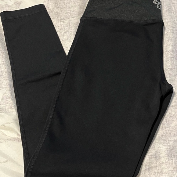 Aritzia Pants - Aritzia | TNA Black Leggings | Size XS